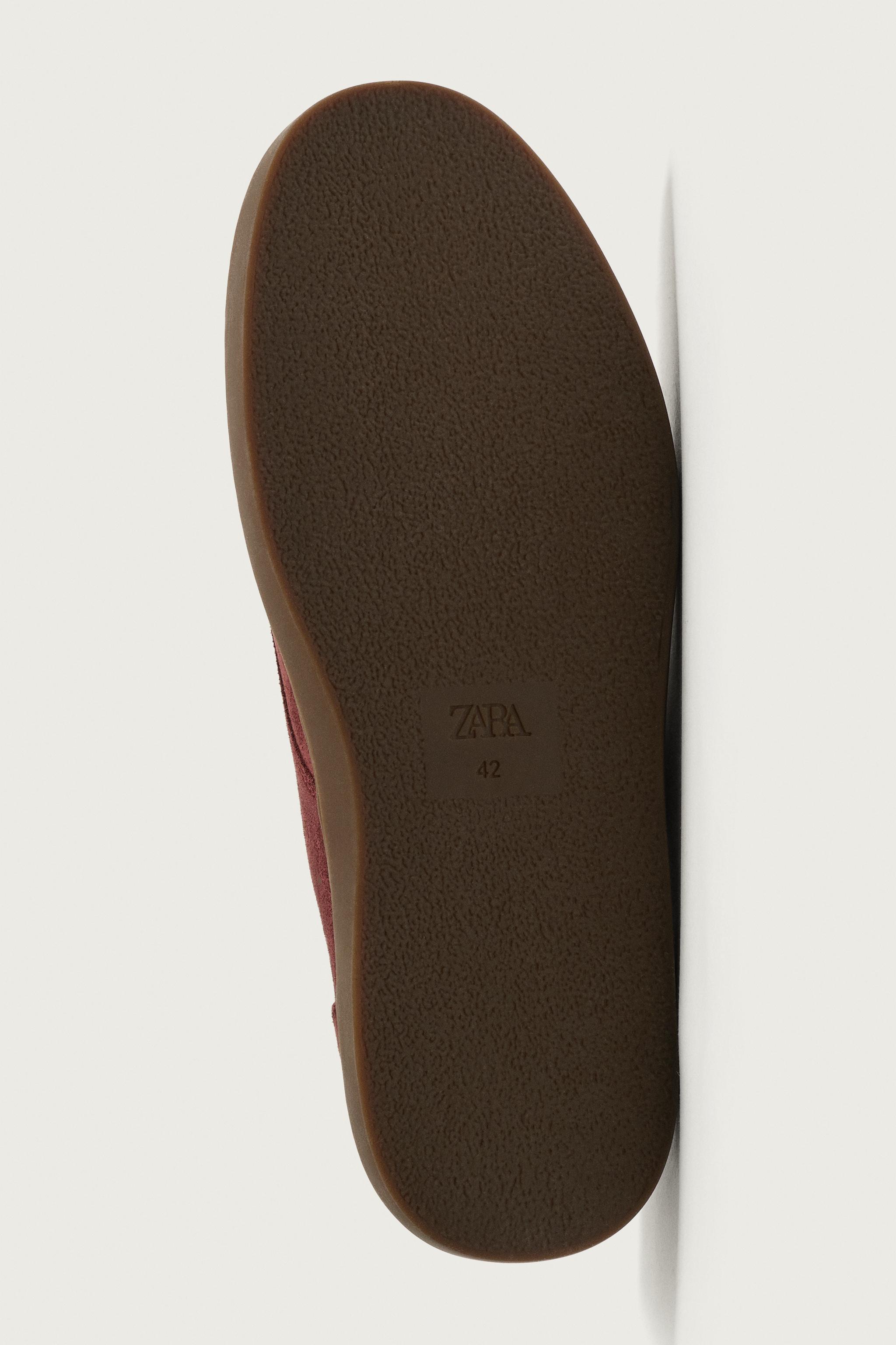 CASUAL SHOES